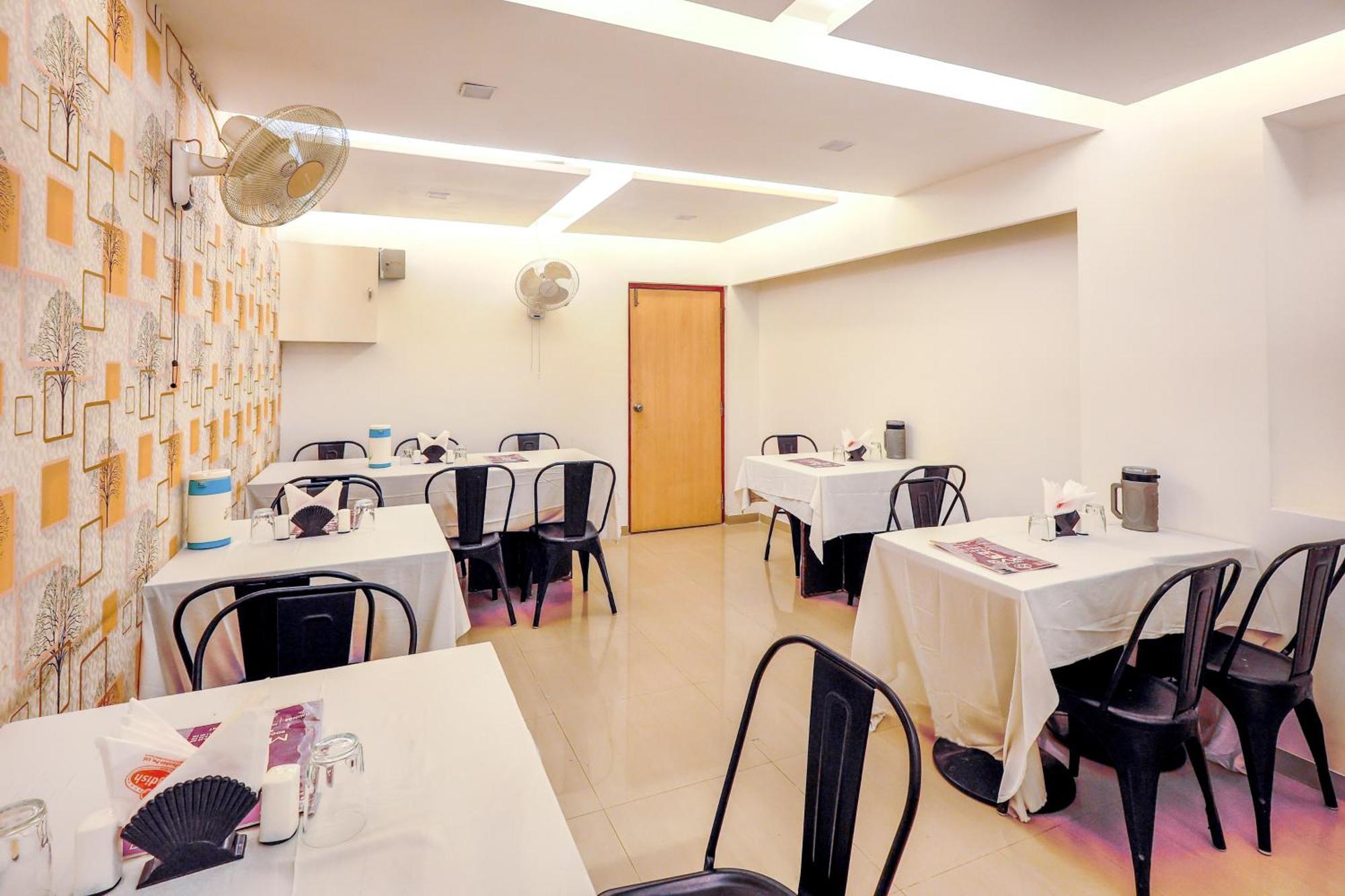 Treebo Rvg Hotel Вадодара Екстериор снимка